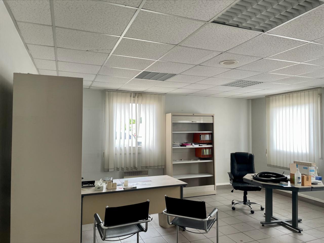 Local d'activité Nanteuil-lès-Meaux 1350m² Vente local d'activité Nanteuil-lès-Meaux Seine-et-Marne OVACT2426478 3